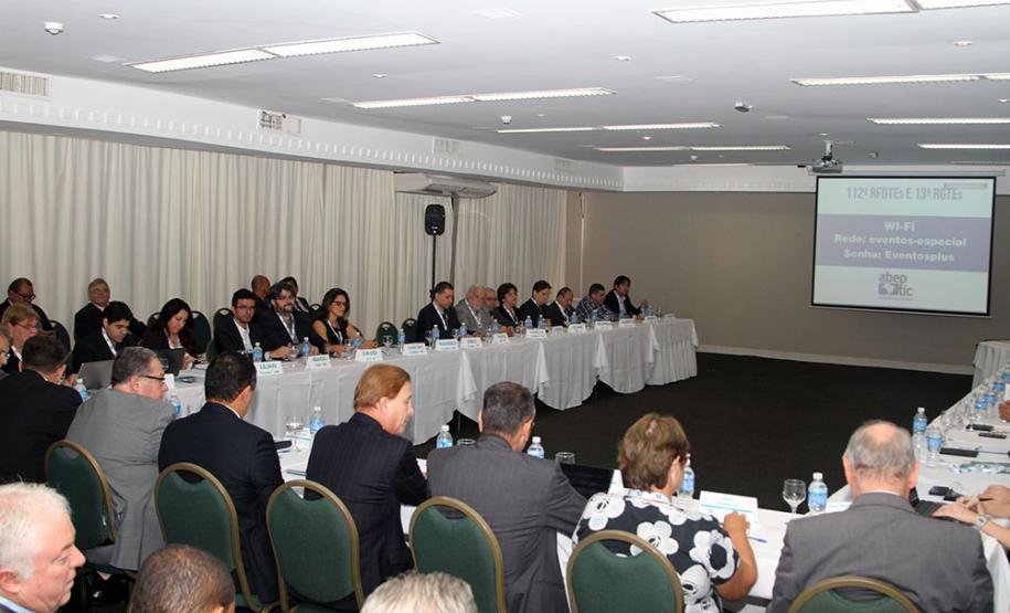 Celepar coordena fórum nacional que discute soluções de tecnologia para governos estaduais