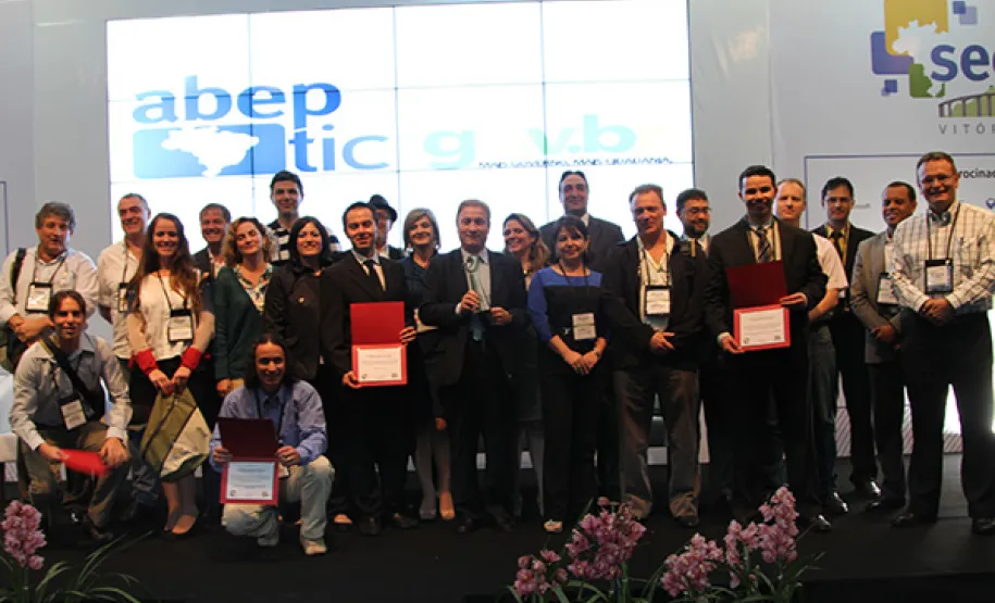 Celepar recebe prêmio Excelência em Governo Eletrônico