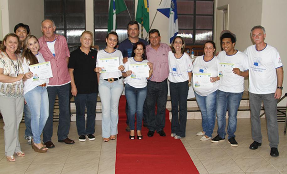 Entrega de certificados aos monitores em Nova Esperança
