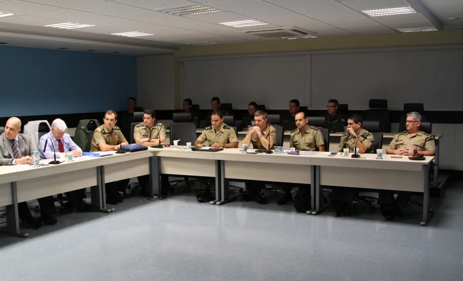 Parceria em gestão de saúde reúne Exército e Celepar Centro Integrado de Informações Estratégicas (CIIE)
