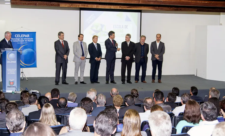 Estado lança plataforma educacional para capacitar servidores municipais