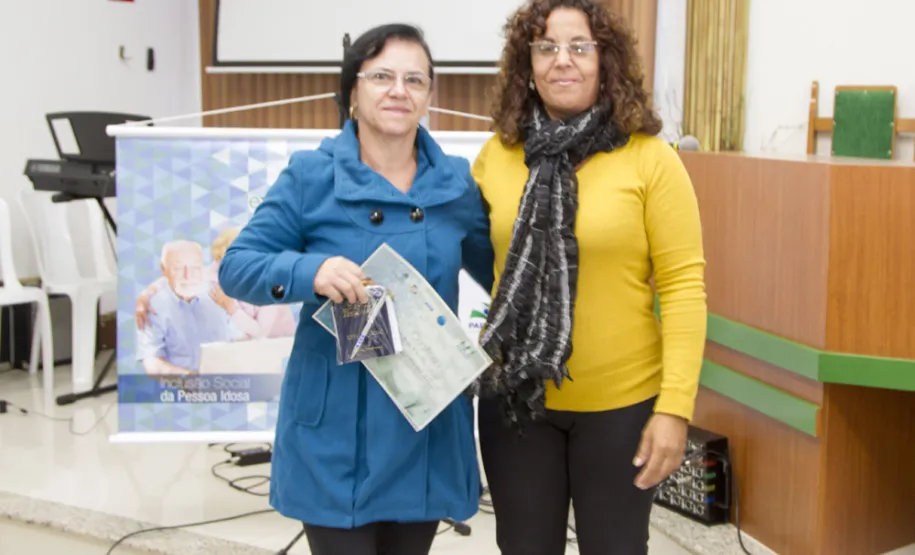 Parceria da Celepar com igrejas Presbiteriana e Batista leva curso à terceira idade