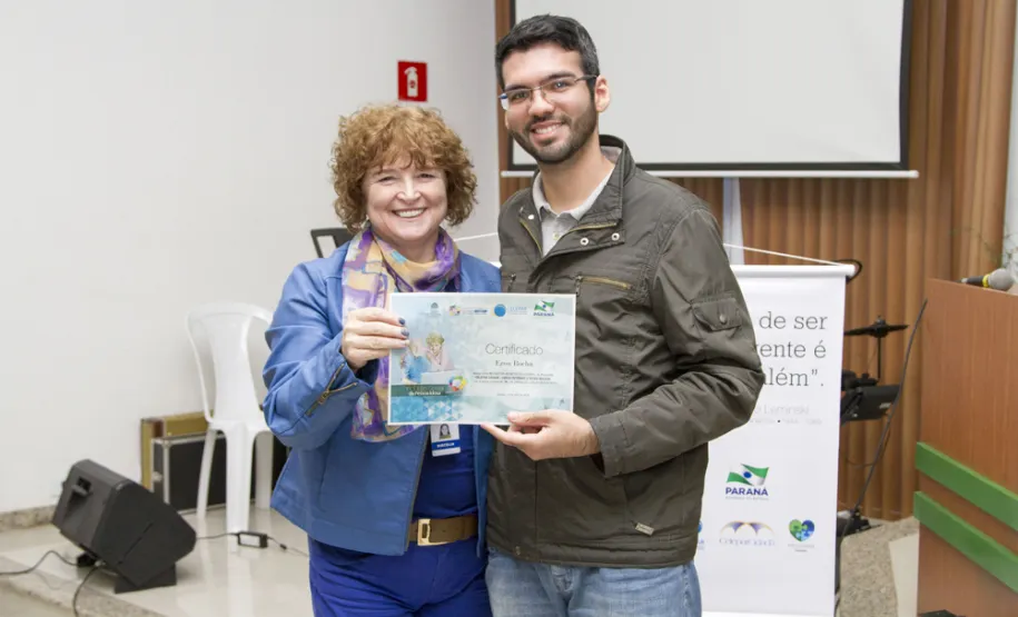 Parceria da Celepar com igrejas Presbiteriana e Batista leva curso à terceira idade