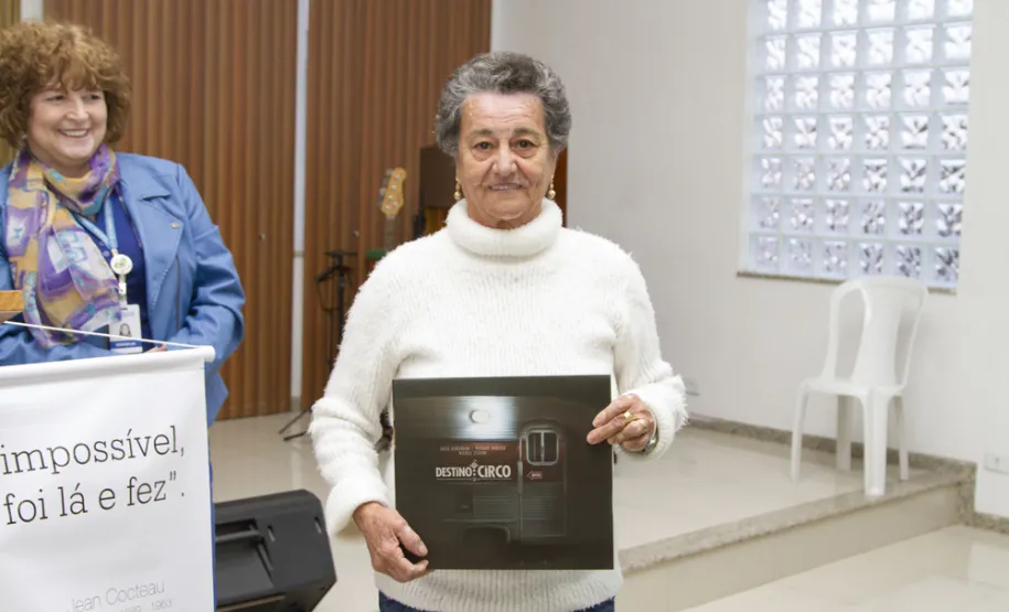 Parceria da Celepar com igrejas Presbiteriana e Batista leva curso à terceira idade