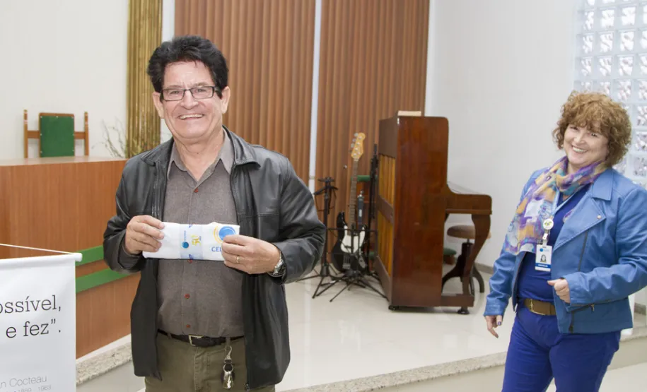 Parceria da Celepar com igrejas Presbiteriana e Batista leva curso à terceira idade