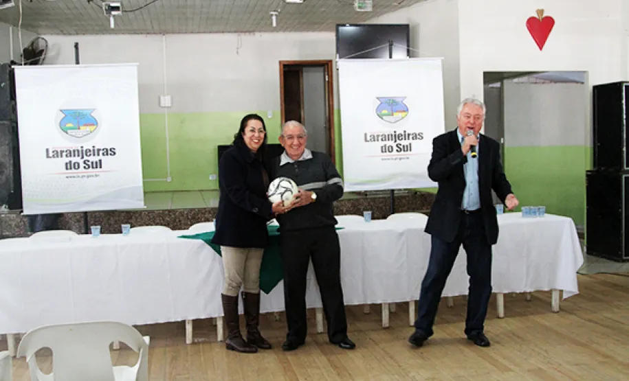 Idosos de Laranjeiras do Sul entram na era digital