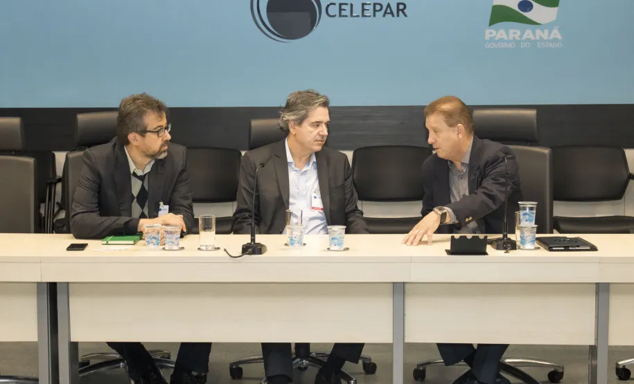 Diretor do Ministério da Saúde conhece experiência da Celepar no desenvolvimento de BI’s Claudio Machado, Joaquim Costa e Jacson Carvalho Leite