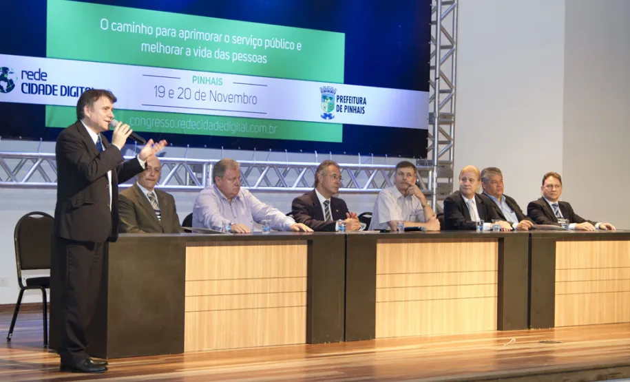 Gestores discutem modelo de serviços públicos no Congresso de Cidades Digitais