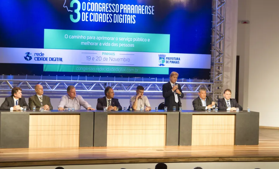 Gestores discutem modelo de serviços públicos no Congresso de Cidades Digitais