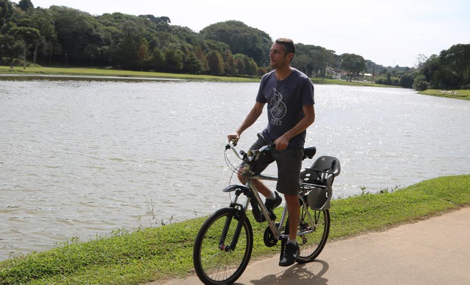 Assembleia Geral dos Acionistas: Lucio Alberto Hansel, diretor administrativo-financeiro da Celepar, Ubirajara Gasparin, Walter Hiroshi Yokoyama, Claumir Corsi Rodrigues, Jacson Carvalho Leite, Antonio Carlos Wolf Jr e Camile Claudia Herbestreit