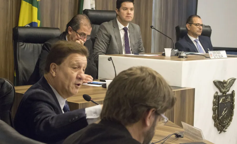 Frente Parlamentar de Tecnologia da Informação e Comunicação é lançada na Assembleia do Paraná