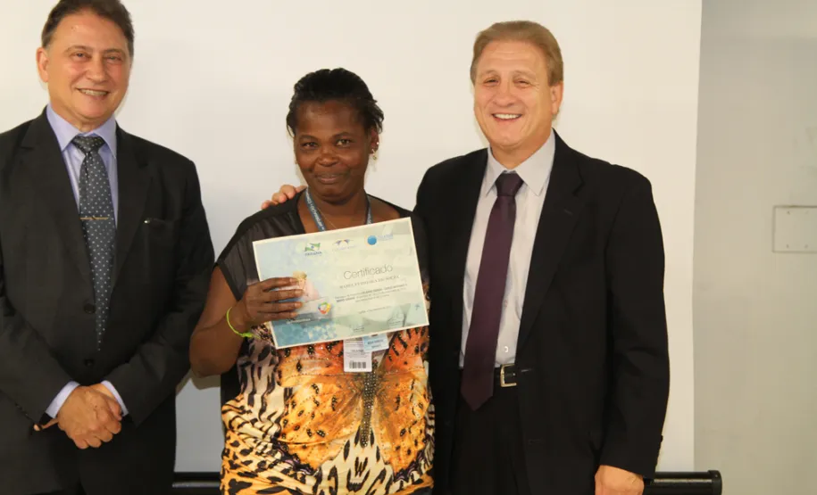 Terceirizados da Celepar participam de curso de Acesso à Internet e Redes Sociais Maria Ferreira de Souza