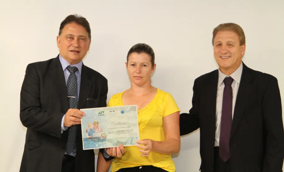 Terceirizados da Celepar participam de curso de Acesso à Internet e Redes Sociais Valéria Elias dos Santos