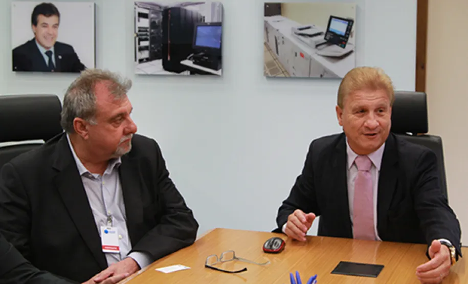 Prefeitura de Ubiratã e Celepar discutem a modernização da gestão municipal Prefeito Haroldo Duarte e o presidente Jacson Carvalho Leite tratam de soluções de TIC para Ubiratã
