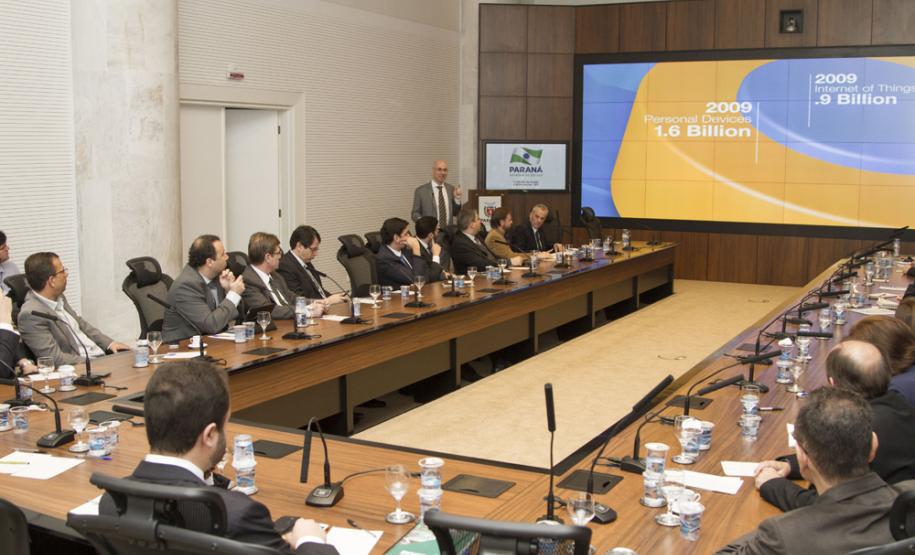 Álvaro Mello, vice-presidente do setor de pesquisas da Gartner, em palestra sobre Revolução Digital no Gabinete de Gestão e Informações (GGI)