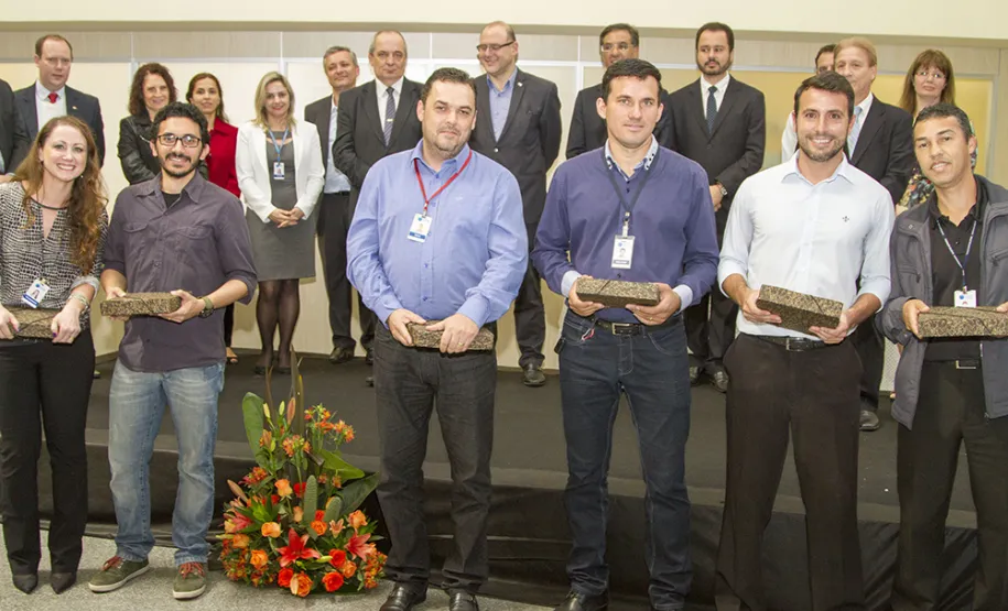 No aniversário de 51 anos, Celepar recebe certificação internacional de segurança do Data Center