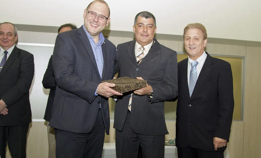 No aniversário de 51 anos, Celepar recebe certificação internacional de segurança do Data Center