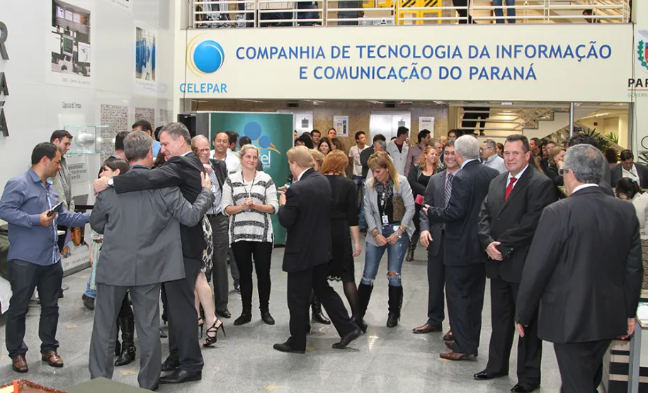 No aniversário de 51 anos, Celepar recebe certificação internacional de segurança do Data Center