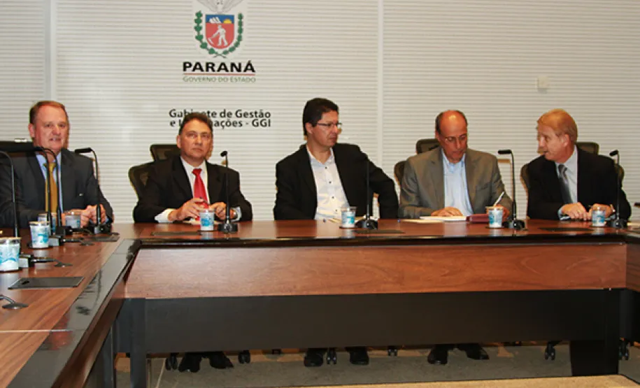 Governo de Minas Gerais conhece experiência paranaense de modernização em gestão pública