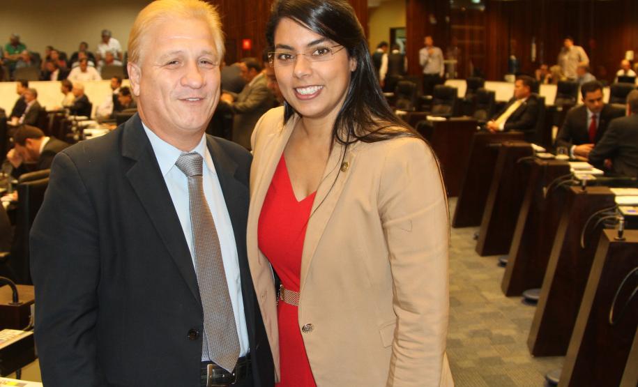 Jacson Carvalho Leite e a deputada Claudia Pereira