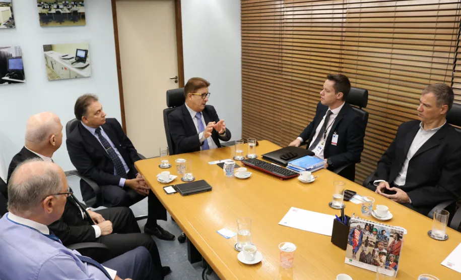 Experiência da Celepar e do Serpro em TIC à disposição da administração pública