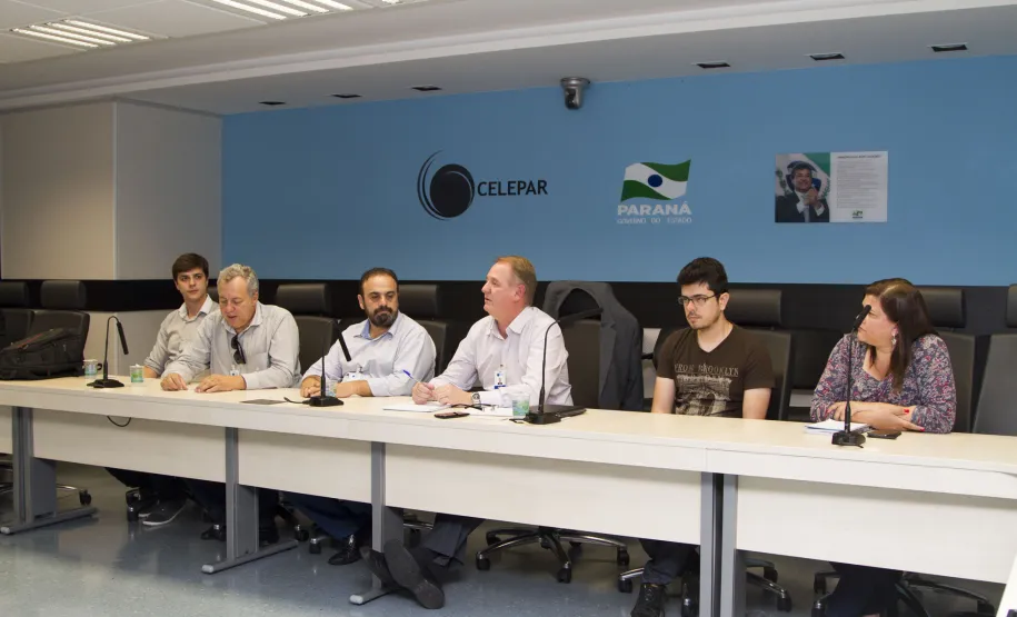 Prefeito de Foz do Iguaçu conhece soluções desenvolvidas pela Celepar