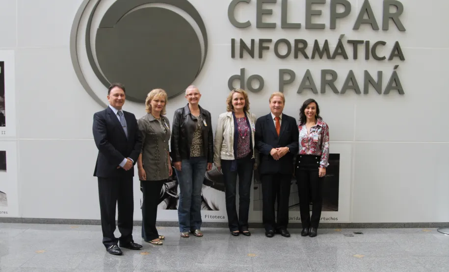 Celepar assina adesão ao Movimento Nacional pela Cidadania e Solidariedade