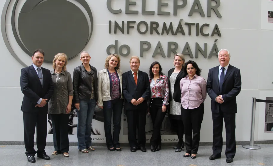 Celepar assina adesão ao Movimento Nacional pela Cidadania e Solidariedade