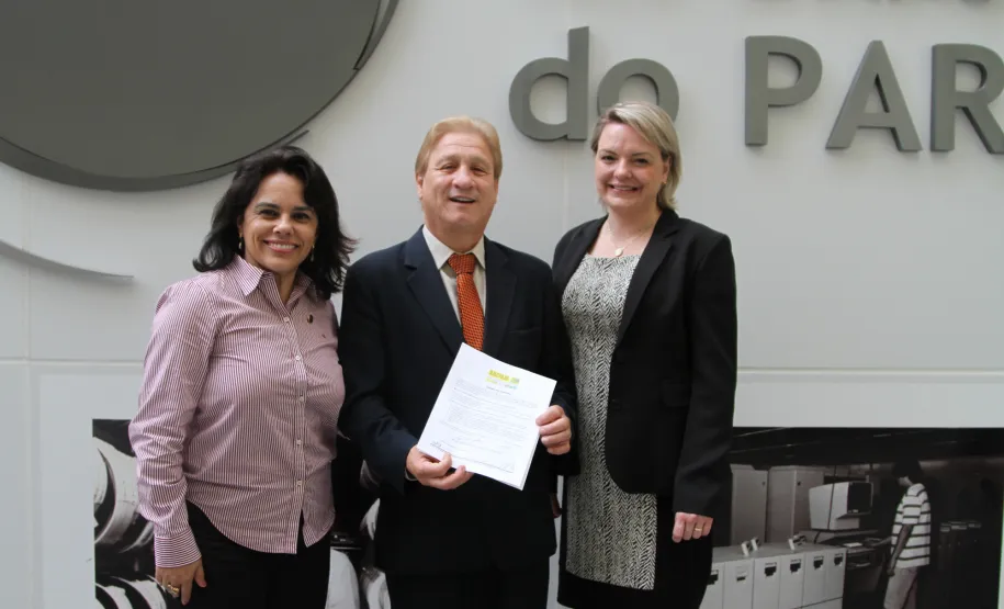 Celepar assina adesão ao Movimento Nacional pela Cidadania e Solidariedade