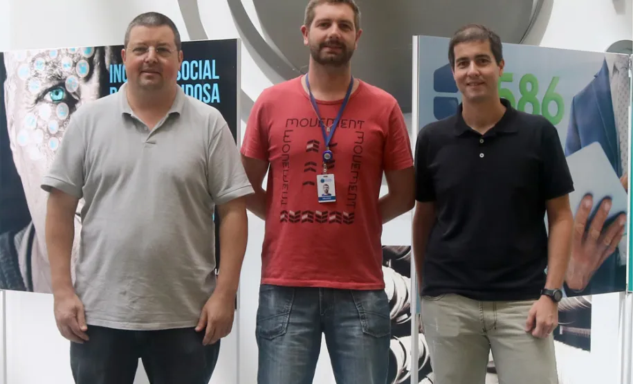 Loja da Celepar ganha modernização para gerenciamento de processos Geraldo Demário, Rodrigo Krüger e Anderson Peliky