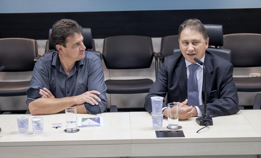 Quatro Barras e Cascavel querem parceria com a Celepar