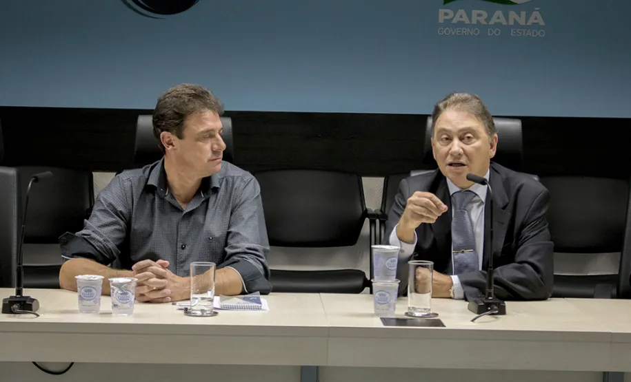 Quatro Barras e Cascavel querem parceria com a Celepar