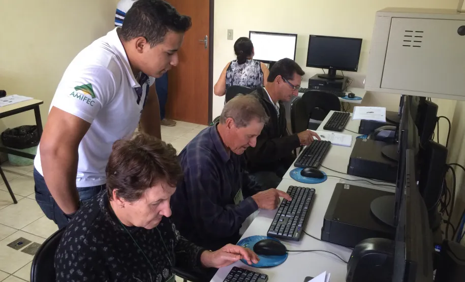 Curso para Inclusão da Pessoa Idosa em Maria Helena