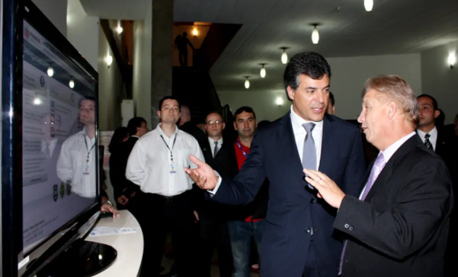 Mais uma visita de Alunos de Informática da TECPUC na Celepar