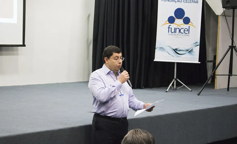 Programa Minha Escolha promove palestra sobre economia e mercado na Celepar
