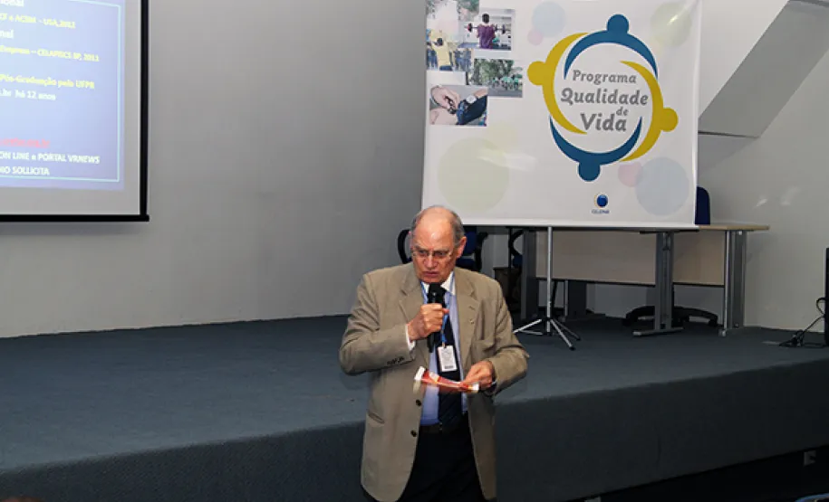 Palestra realizada na Celepar foca a auto responsabilidade como meio para melhorar a saúde