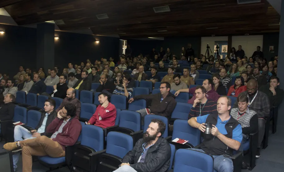 Fundação Celepar promove palestra sobre perícias em crimes cibernéticos