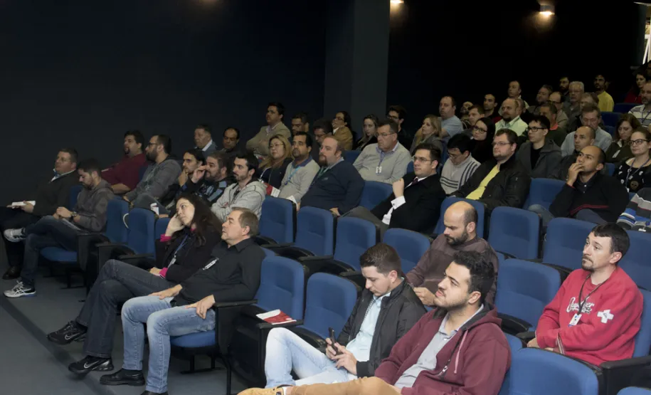 Fundação Celepar promove palestra sobre perícias em crimes cibernéticos