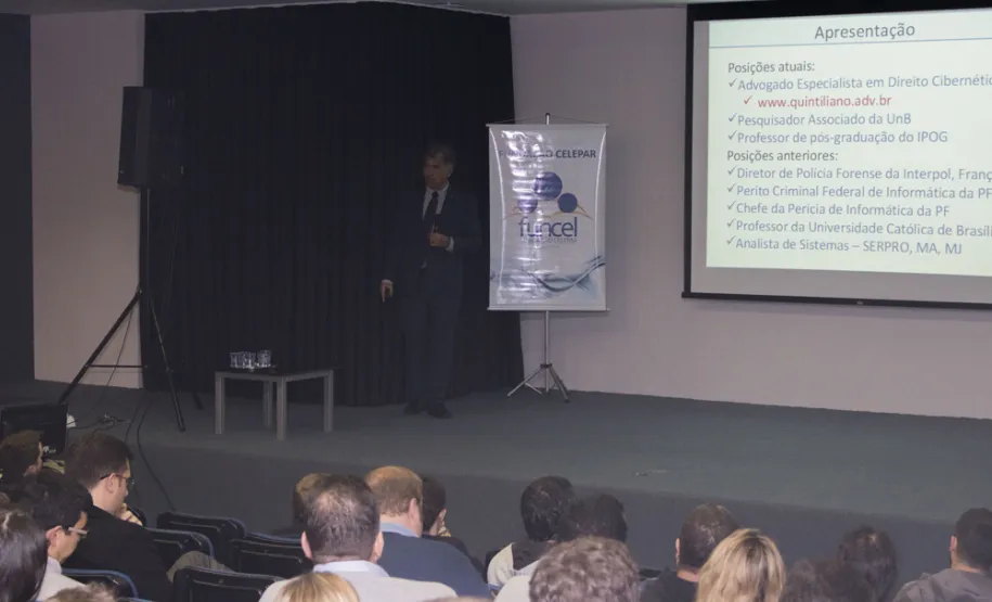 Fundação Celepar promove palestra sobre perícias em crimes cibernéticos