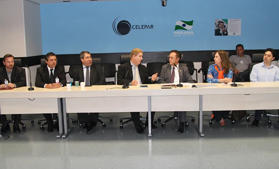 Projeto Paraná Cidadão e Criança Protegida são pauta de importante encontro na Celepar