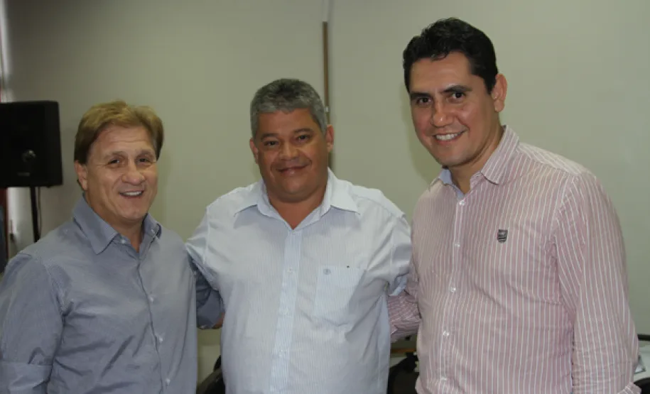 Jacson Carvalho Leite, Luiz Nicácio e o supervisor do Núcleo Regional da Celepar em Londrina, Leandro Pirolo Valério