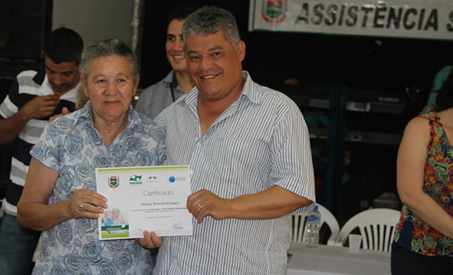 Idosos de Centenário do Sul participaram do curso de acesso à internet e redes sociais