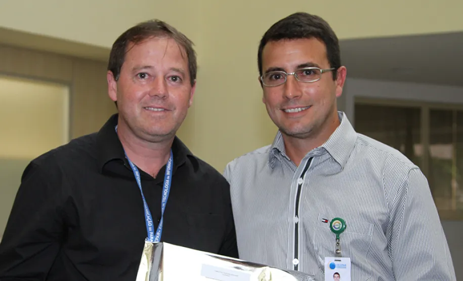 Timothy Edwin Squair homenageado pelos seus 15 anos de serviços prestados na Celepar.