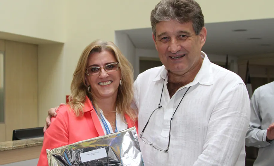 Irenice Mattos de Lima homenageada pelos seus 35 anos de serviços prestados na Celepar.