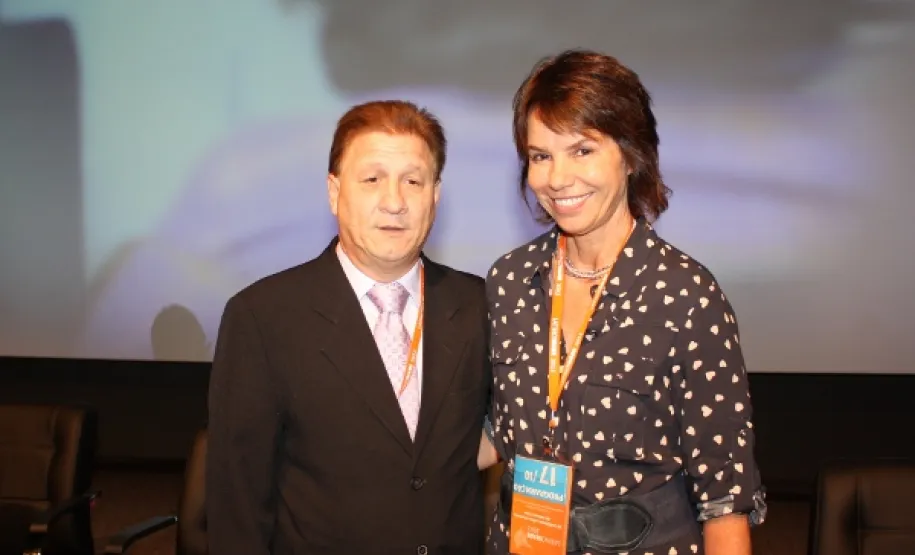 Latinoware 2012 Presidente Jacson Carvalho Leite e a secretária de Inclusão Digital do Ministério das Comunicações, Lygia Pupatto