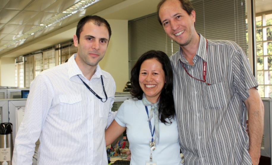 Reconhecimento e surpresa marcam o Dia da Secretária na Celepar Na foto, a secretária Cintia Ando Evangelista (GIC)