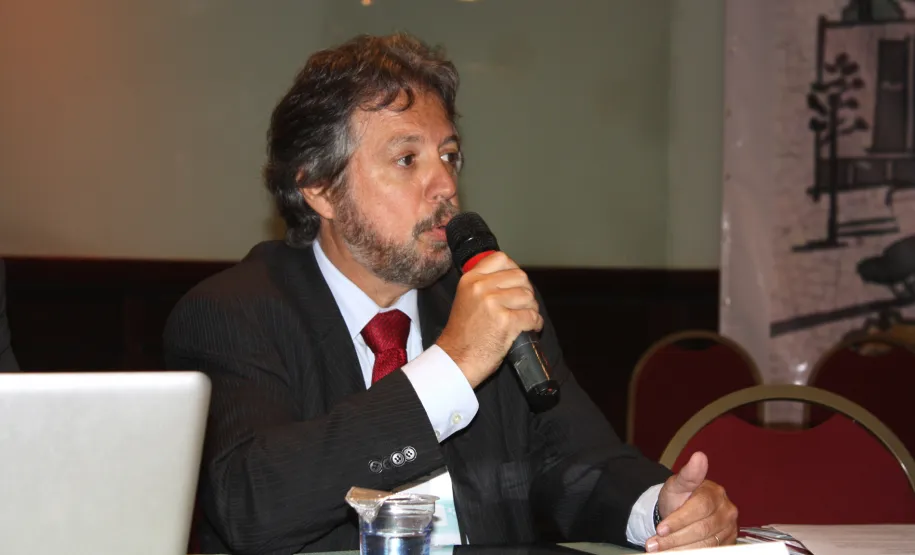 Evento nacional de informática pública discute modernização do Estado em Curitiba Paulo Coelho (Proderj/RJ)