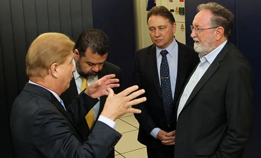 Comissão de Ciência, Tecnologia e Ensino Superior da Assembleia Legislativa conhece soluções de inteligência do Governo do Paraná