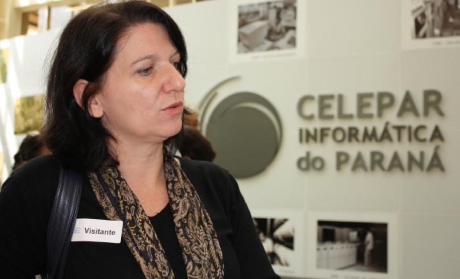 A auditora Suzane Aparecida Gambetta Dobjenski  considera fundamental a parceria entre SEFA e Celepar no atendimento ao contribuinte paranaense - Data: 13/05/2011