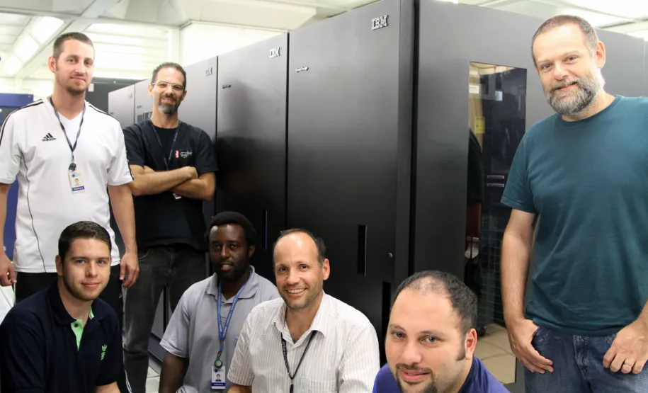 Data Center da Celepar tem novo robô de backup e subsistema de virtualização para ambiente mainframe Equipe da DIOPE